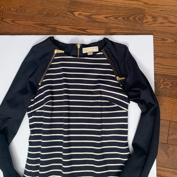 Michael Kors blue and white dress - Picture 2 of 8